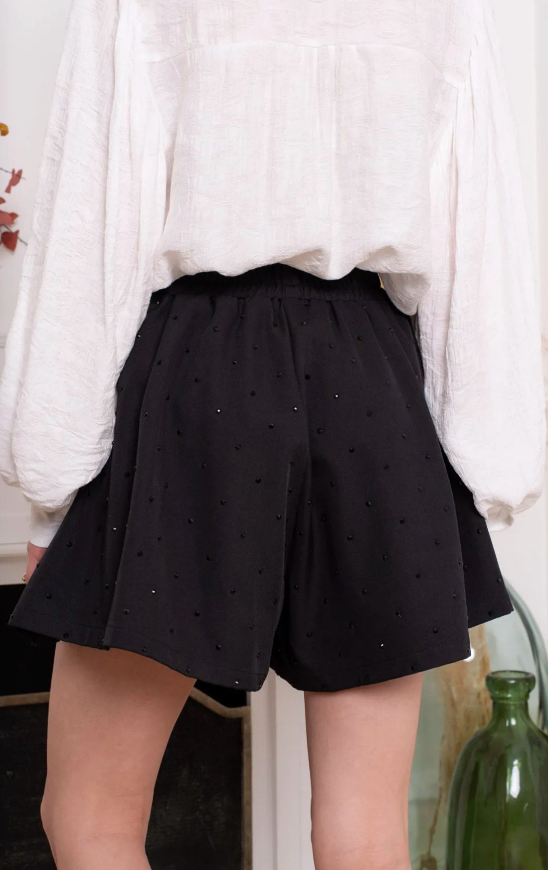 Short Lily