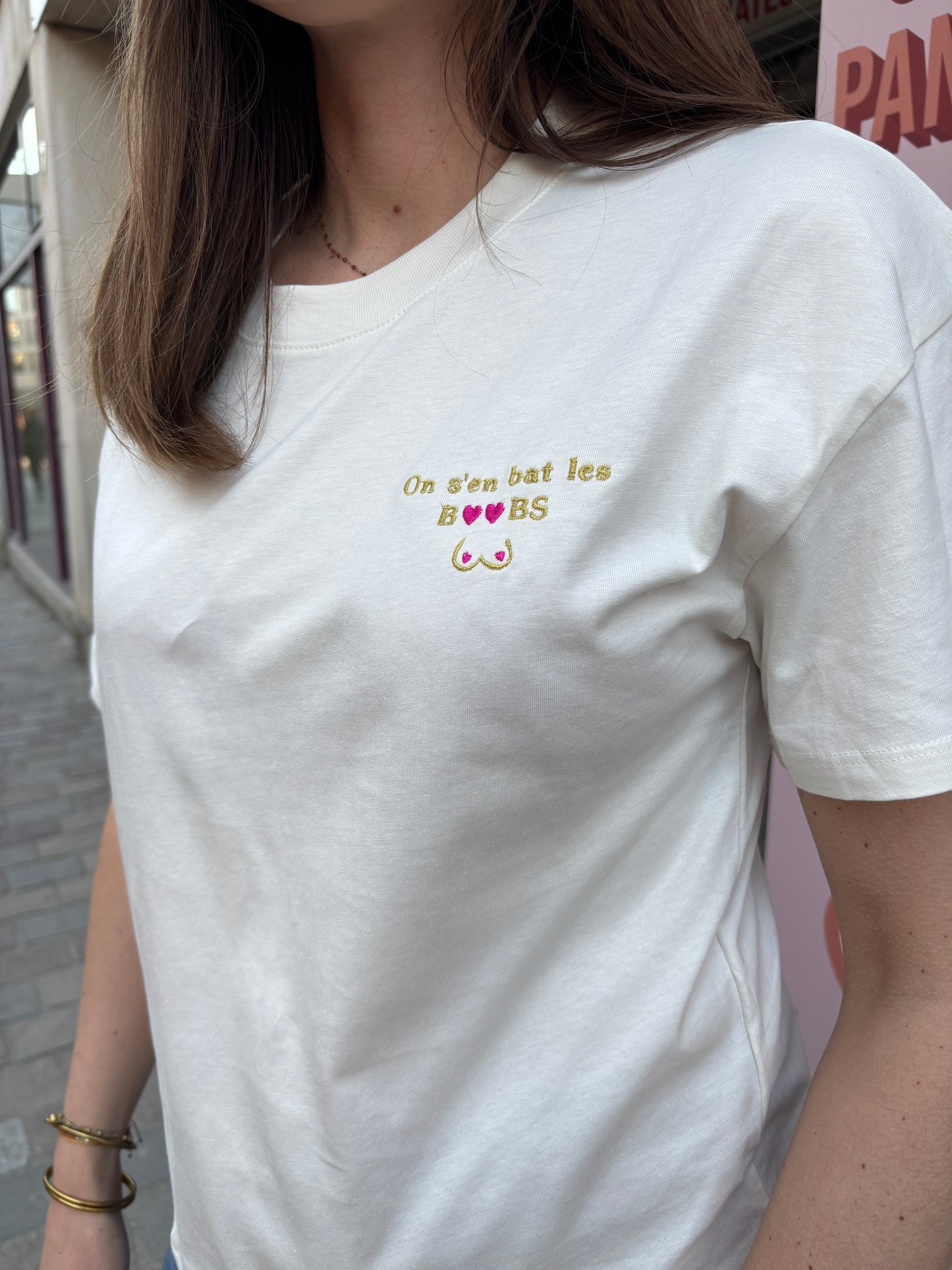 T shirt on s’en bat les boobs