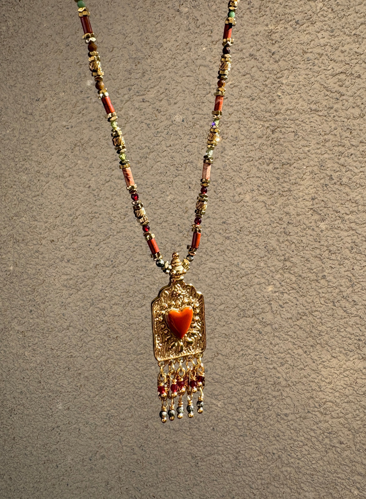 Collier Ada