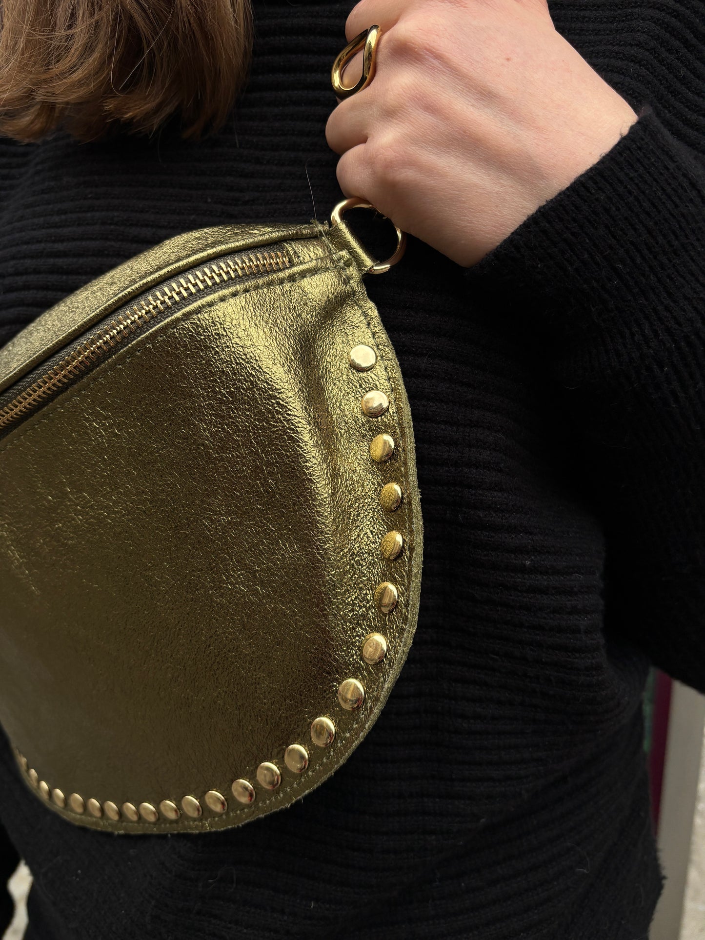 Sac banane cloutée kaki