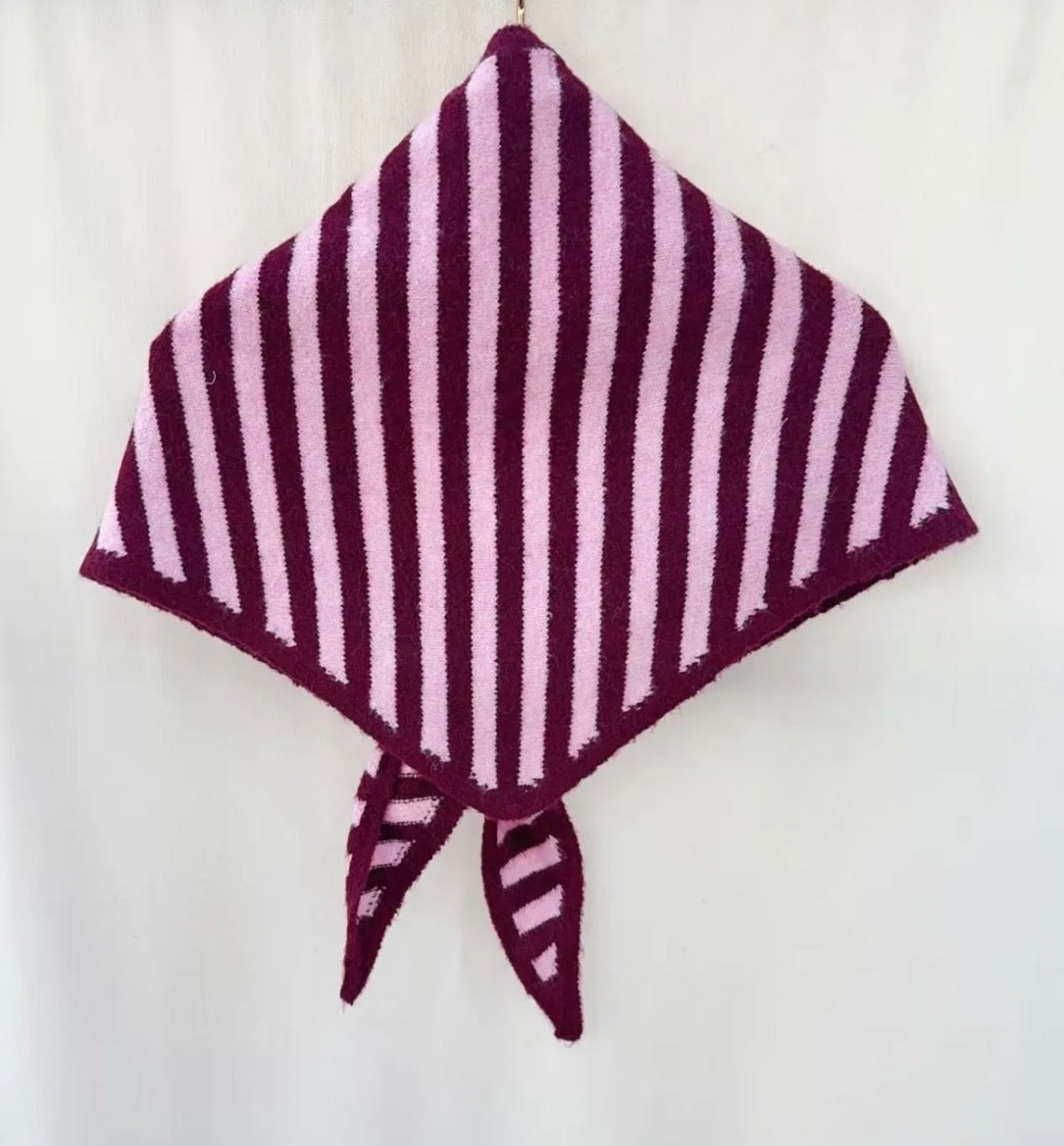 Écharpe triangle rayée