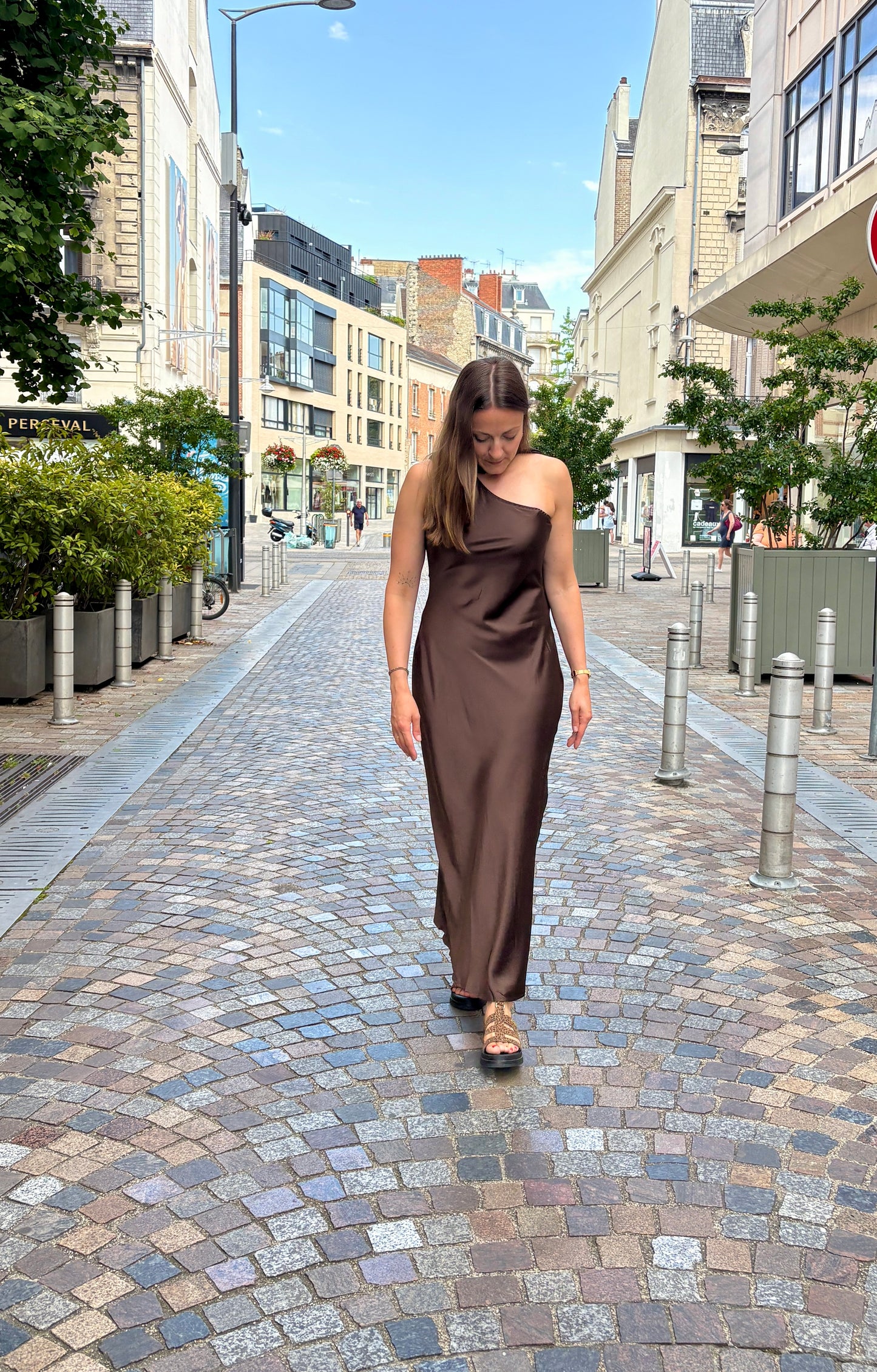 Robe Satine marron