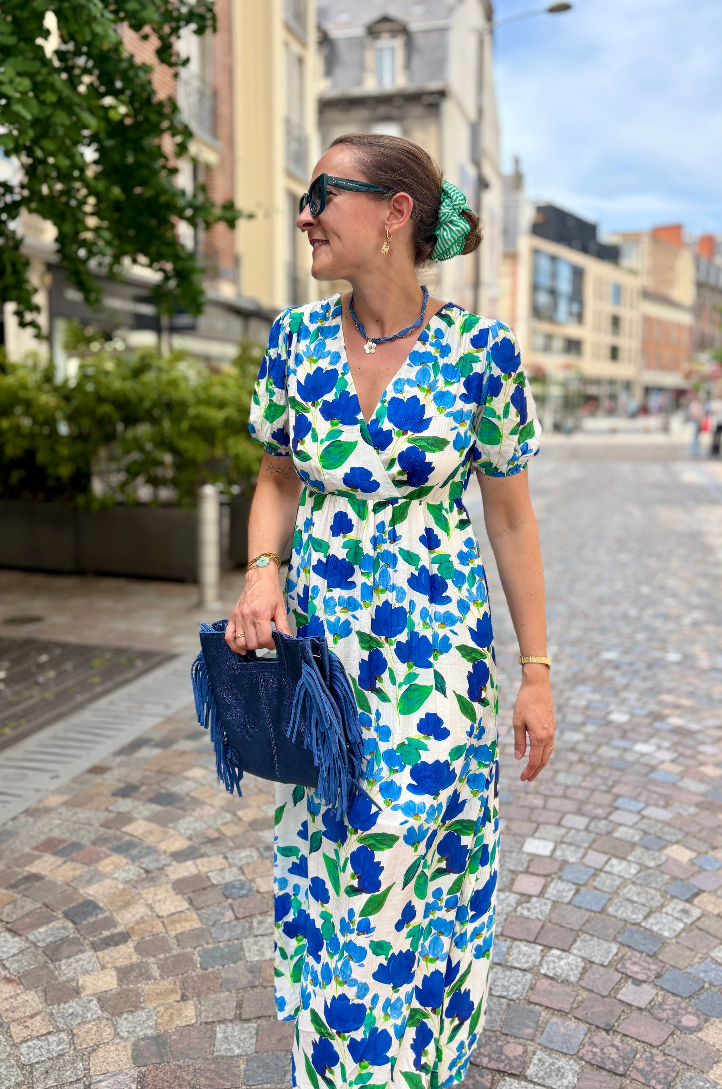 Robe fleurie bleuté