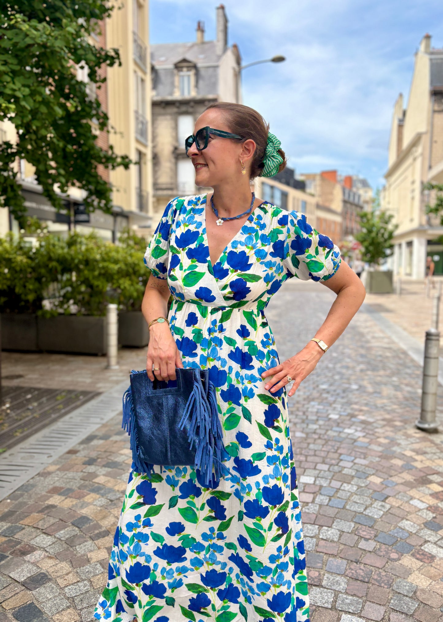 Robe fleurie bleuté