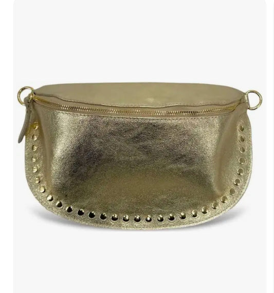 Sac banane cloutée dorée
