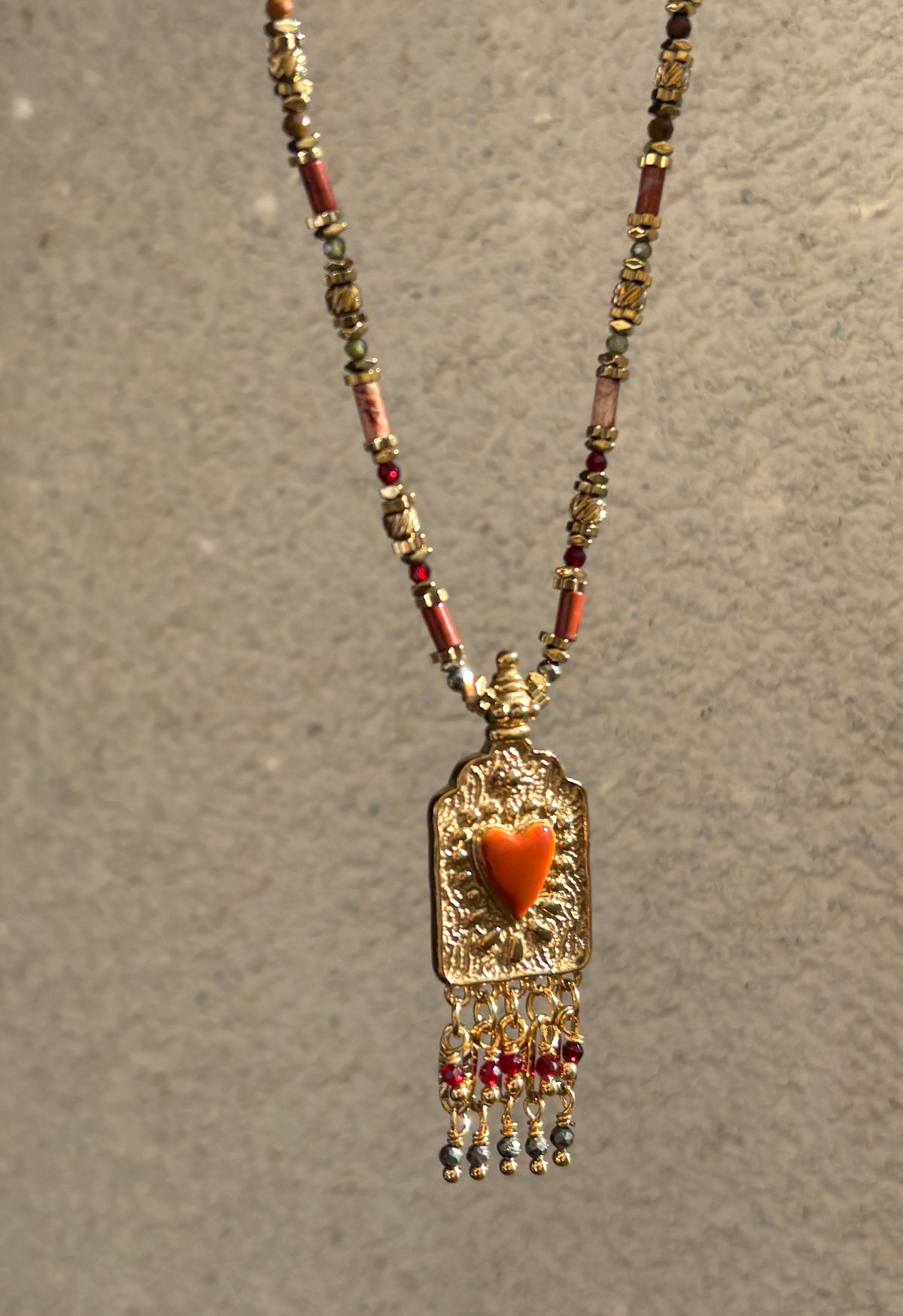 Collier Ada