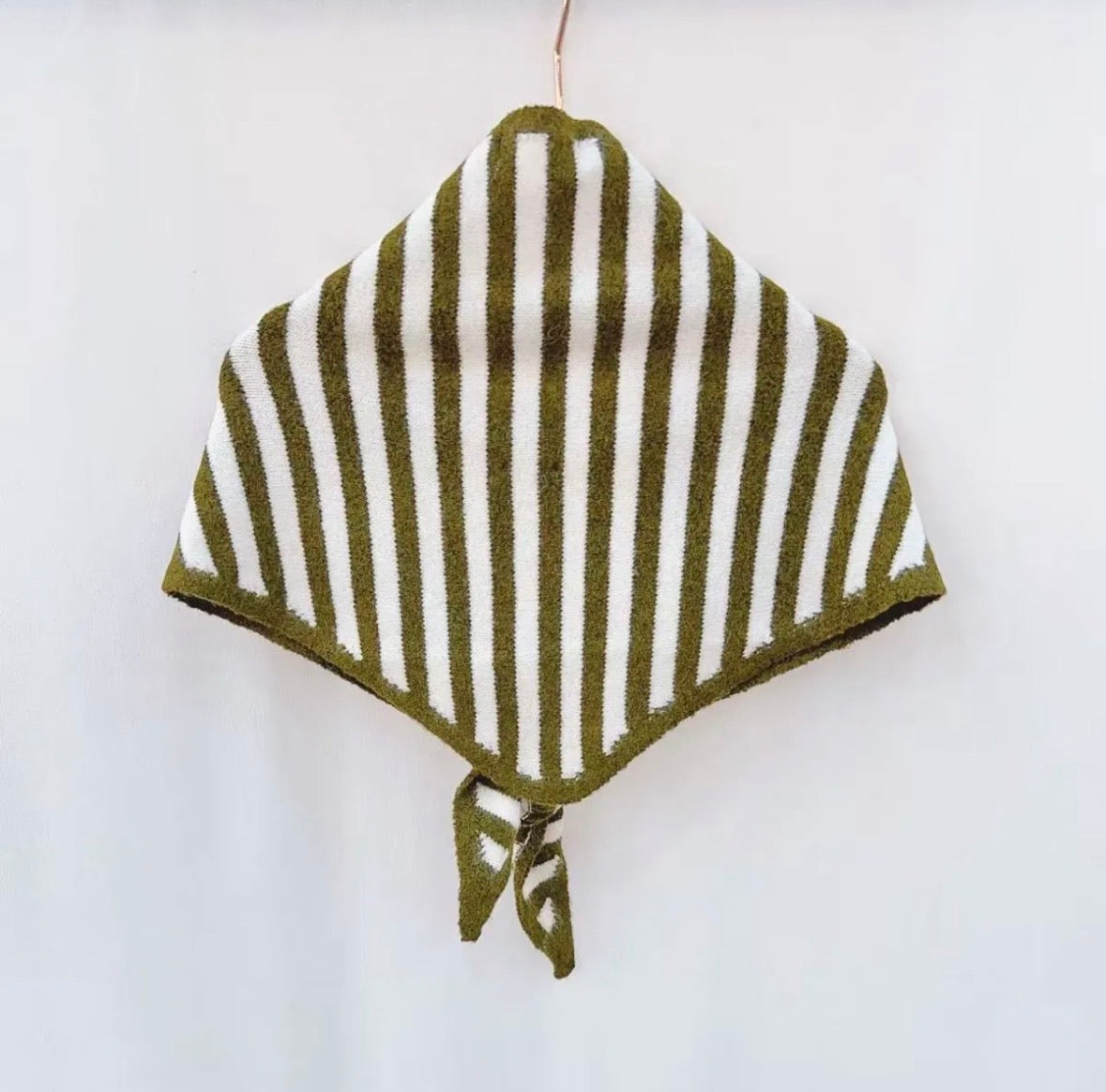 Écharpe triangle rayée