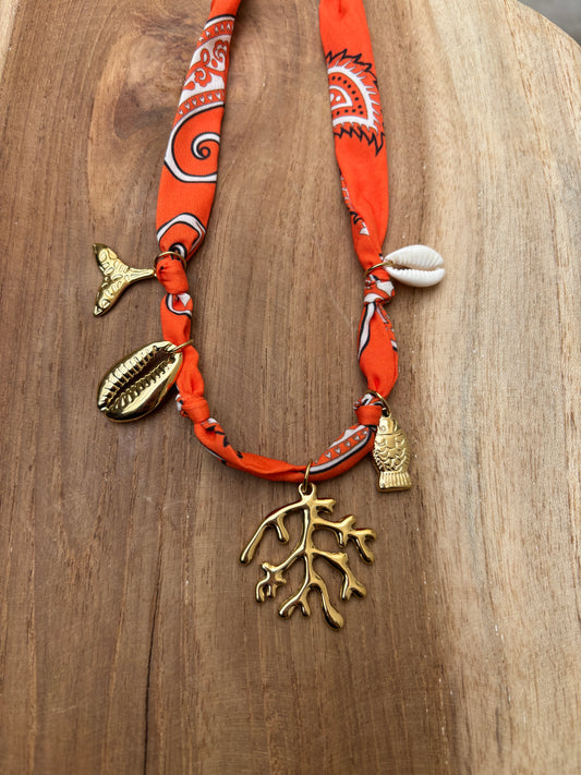 Collier bandana