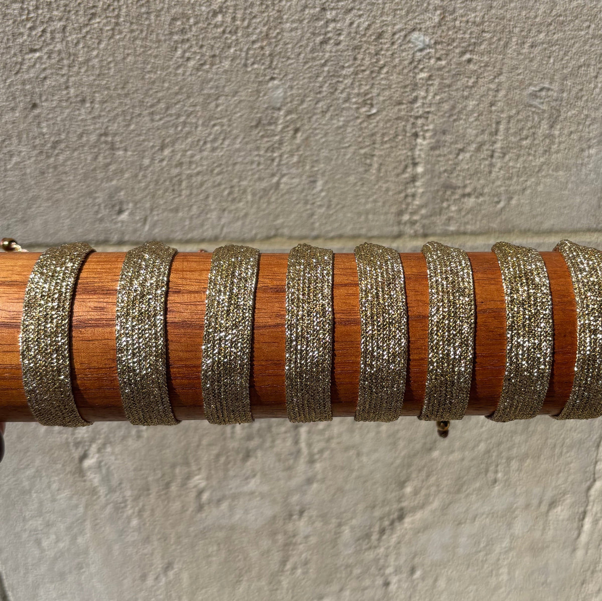 Bracelet tissé doré