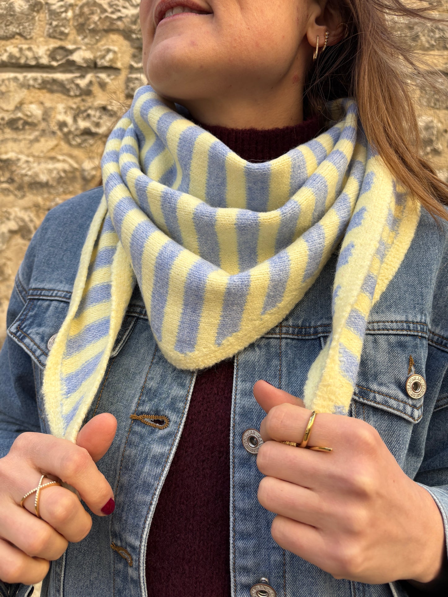 Écharpe triangle rayée