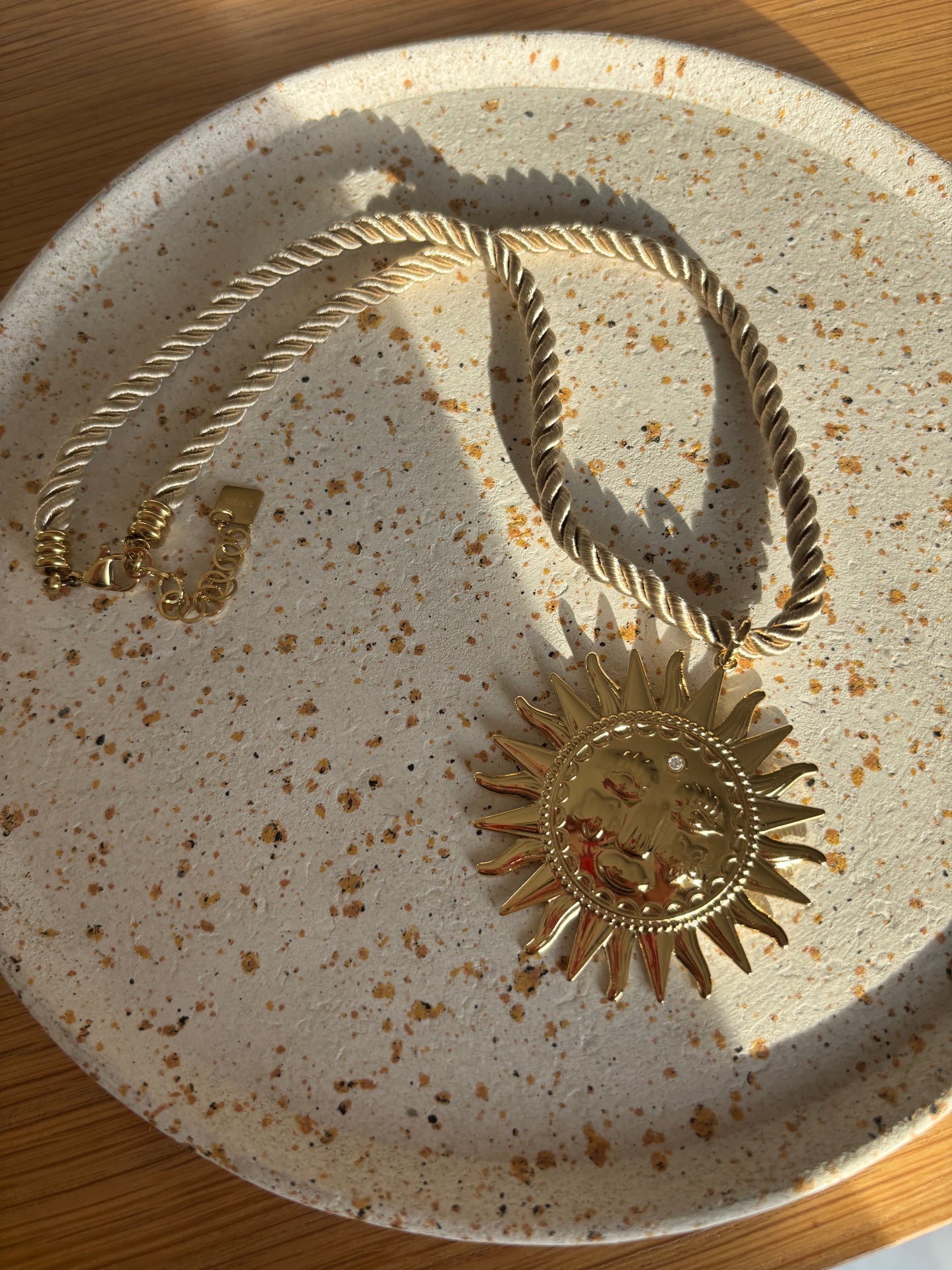 Collier soleil