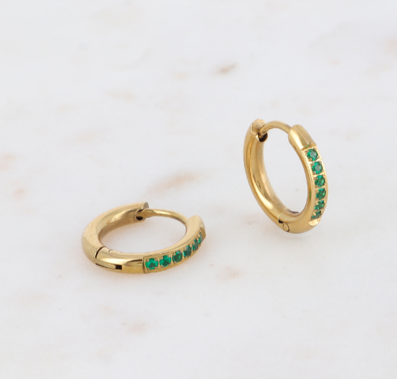 Petites boucles d'oreilles