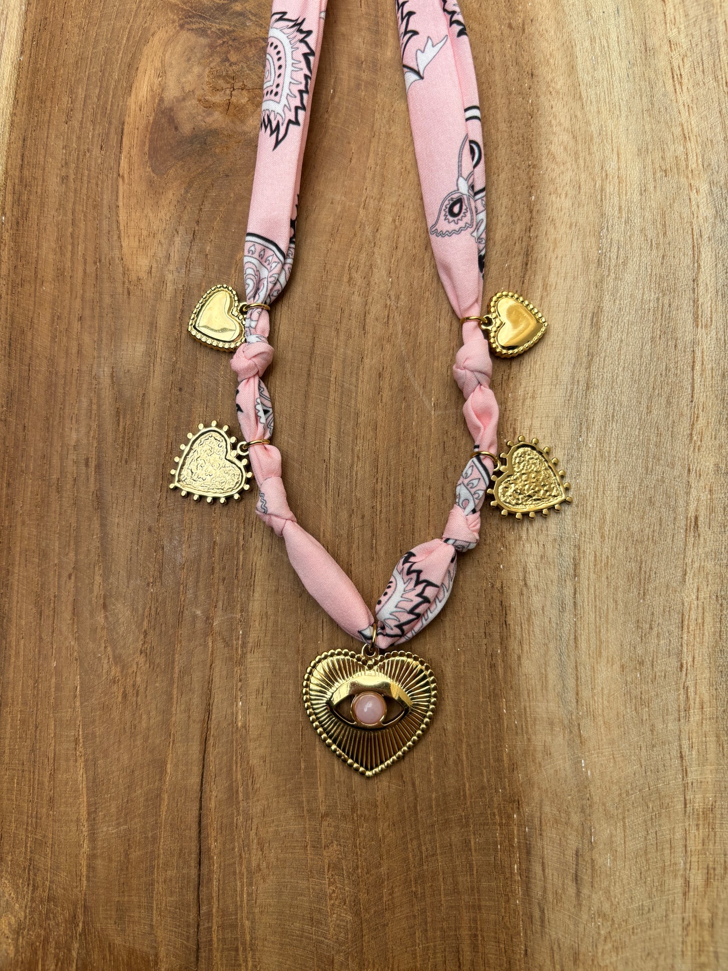 Collier bandana