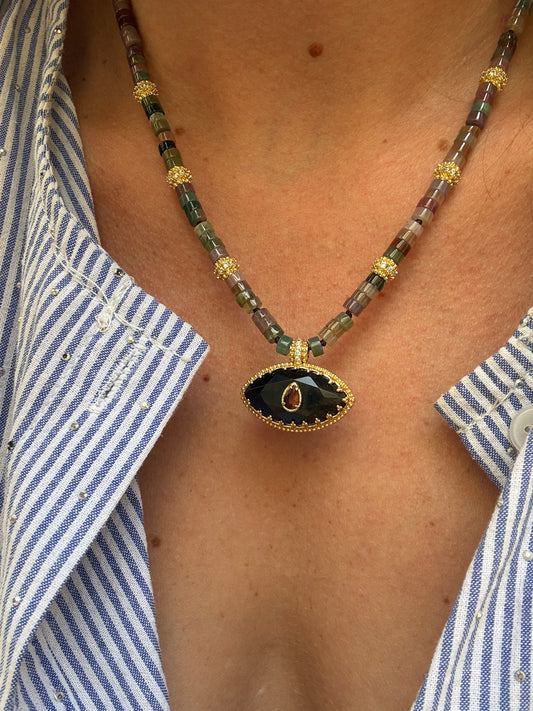 Collier Larissa