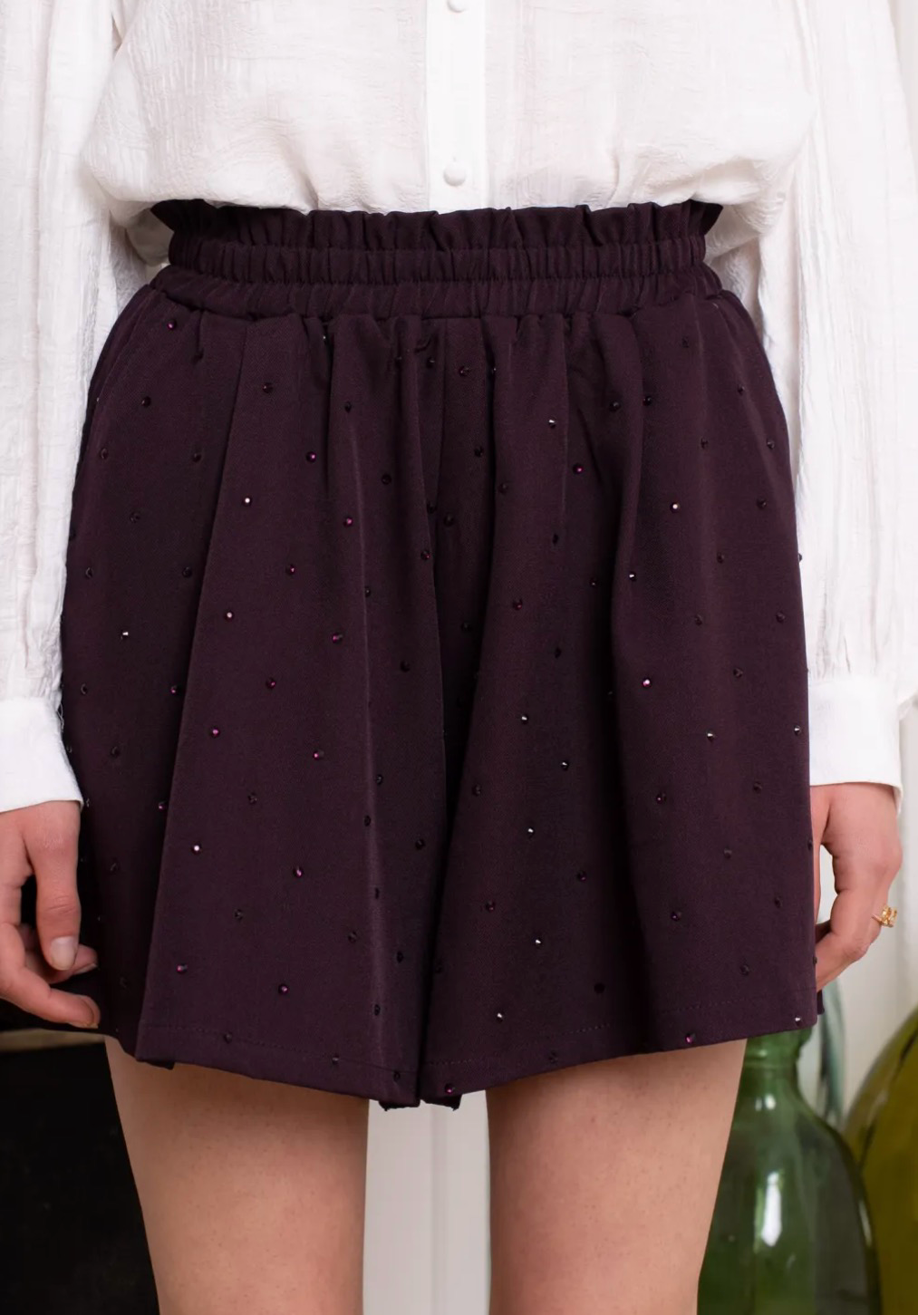 Short Lily
