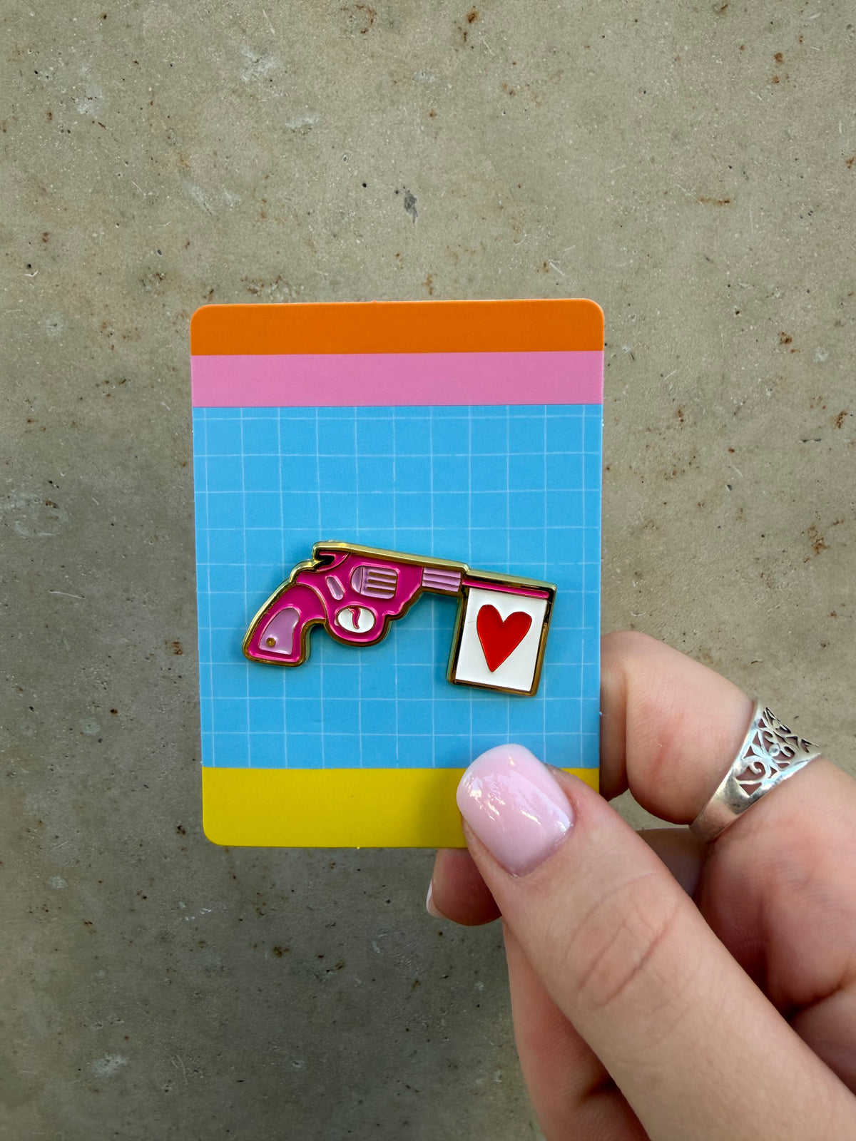 Pin’s Pink Gun