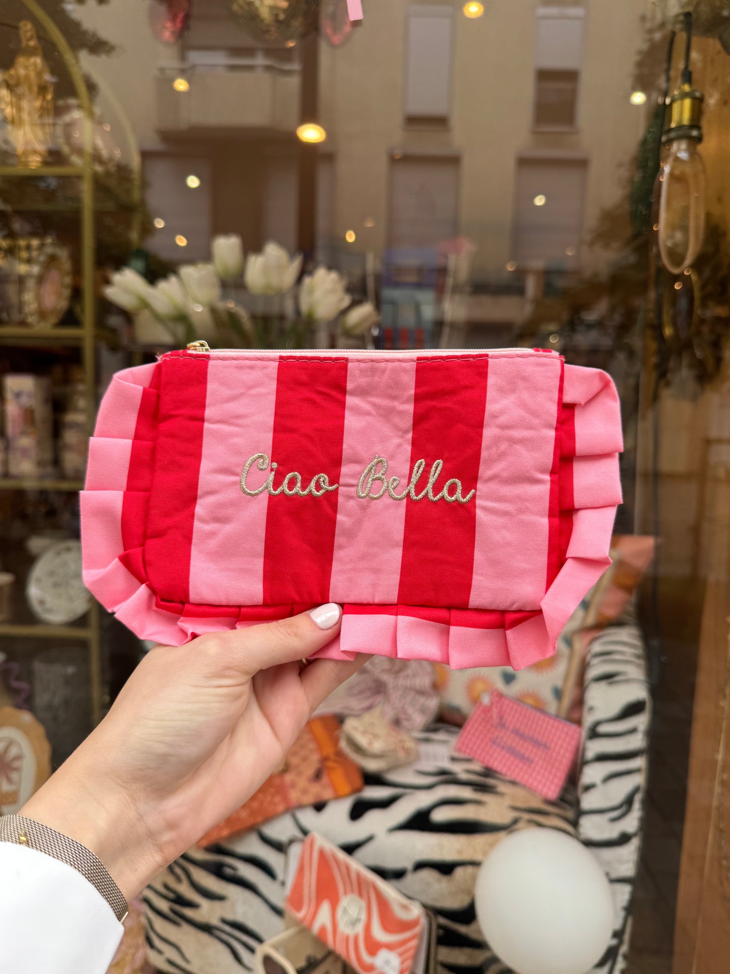 Pochette brodée
